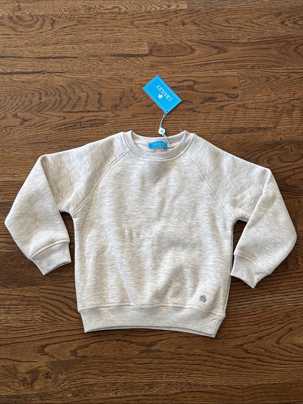 J. Bailey New With Tags Raglan crewneck sweatshirt heathered oatmeal